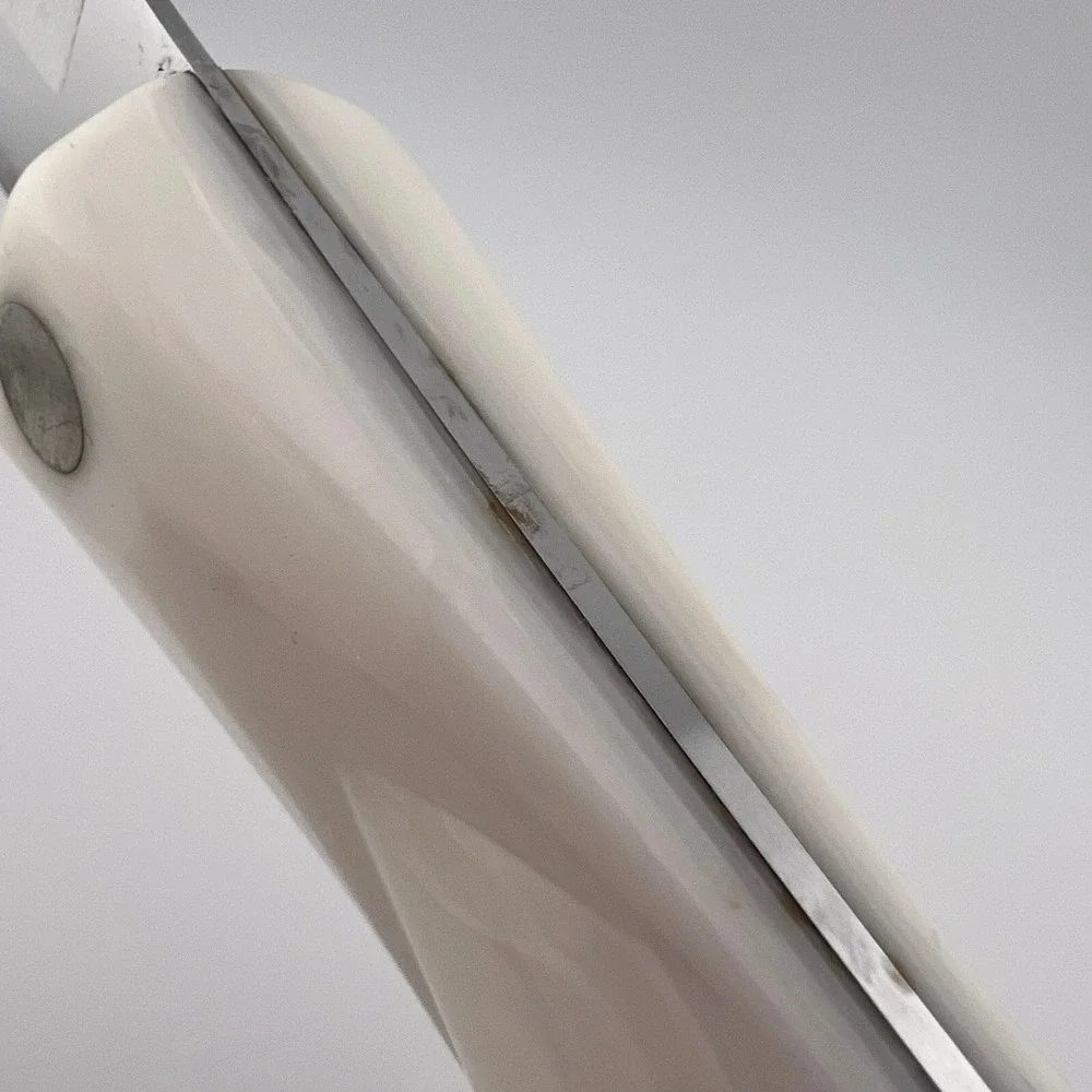 Cutco 1729 Serrated Utility Knife White Handle USA Kitchen Knife Pearl Handle